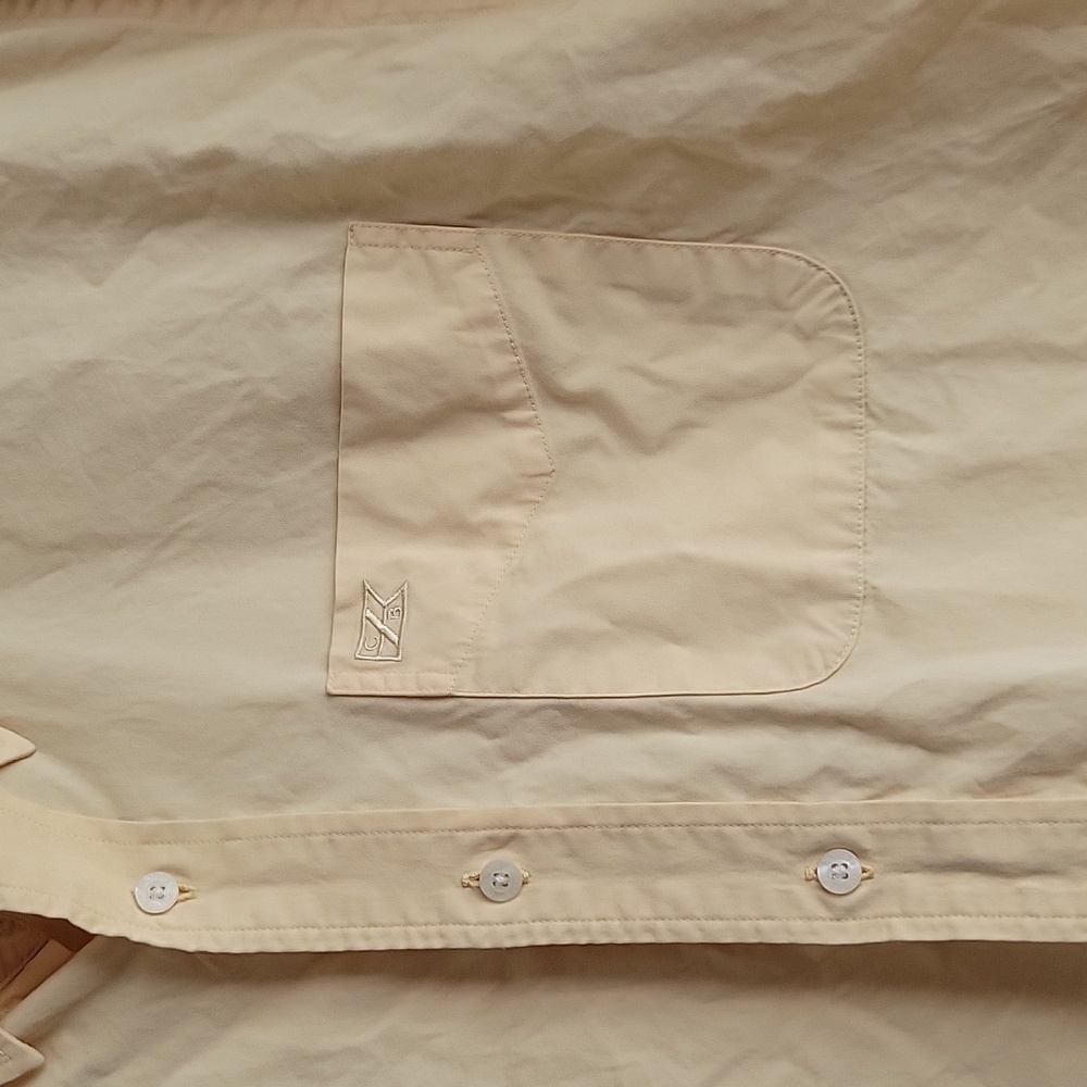 Cutter & Buck Men's Button Up Short Sleeve Shirt - Picture 5 of 14